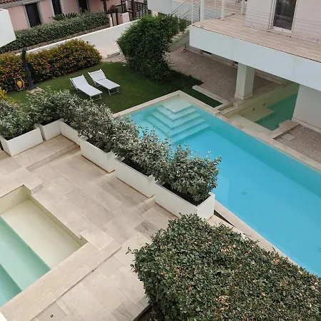 Acquamarina Pittulongu T2 אולביה